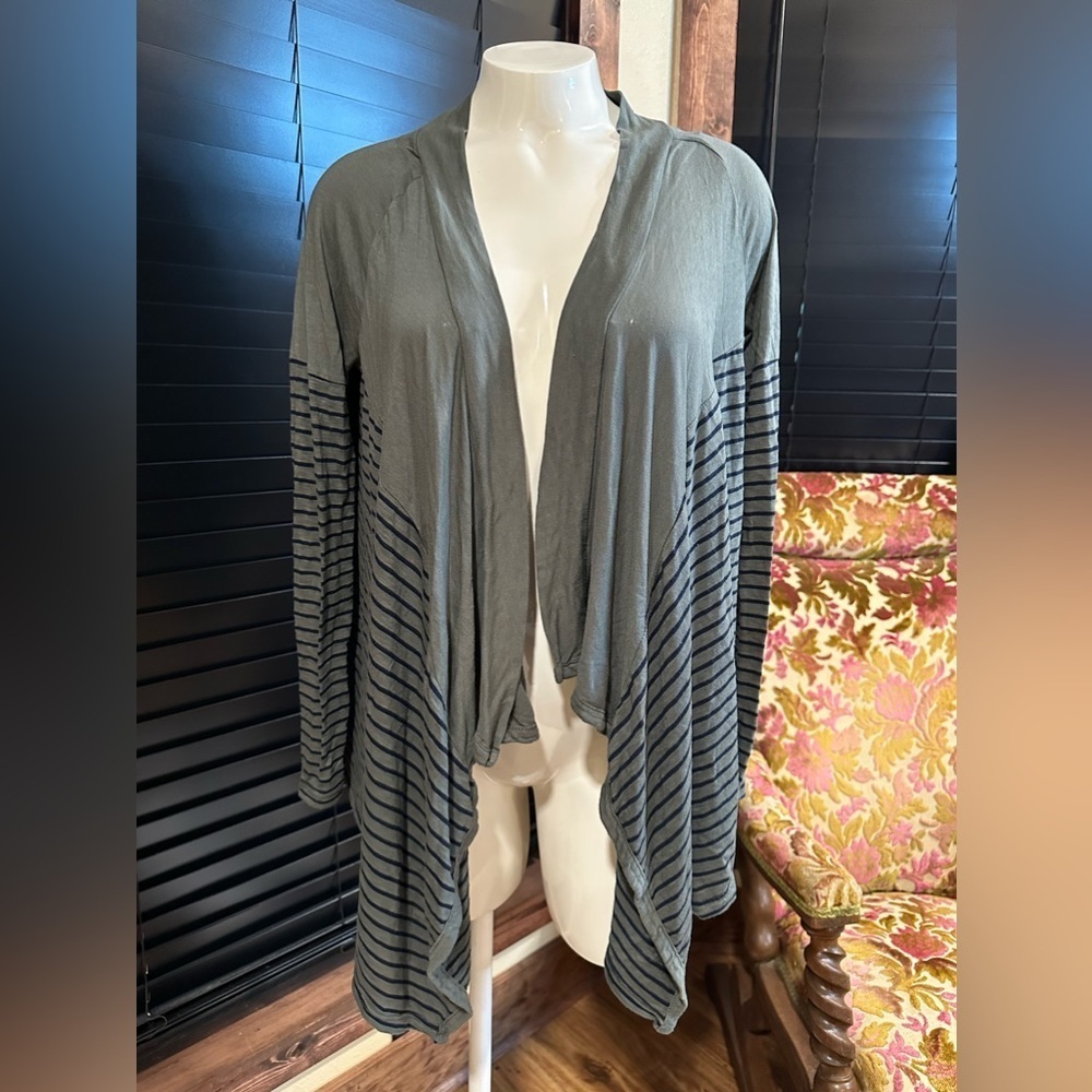 Splendid Open Waterfall Cardigan Striped Gray Black - Medium